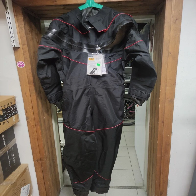 Suchý oblek vel. 48
